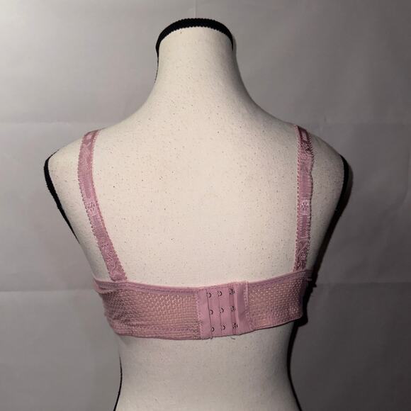 Pink color adjustable strap bra women’s size 38 NWT - Picture 2 of 6